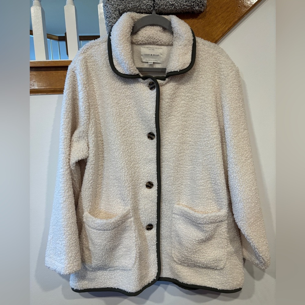 Lucky Brand Cream Sherpa Jacket with Pockets - Women’s L
